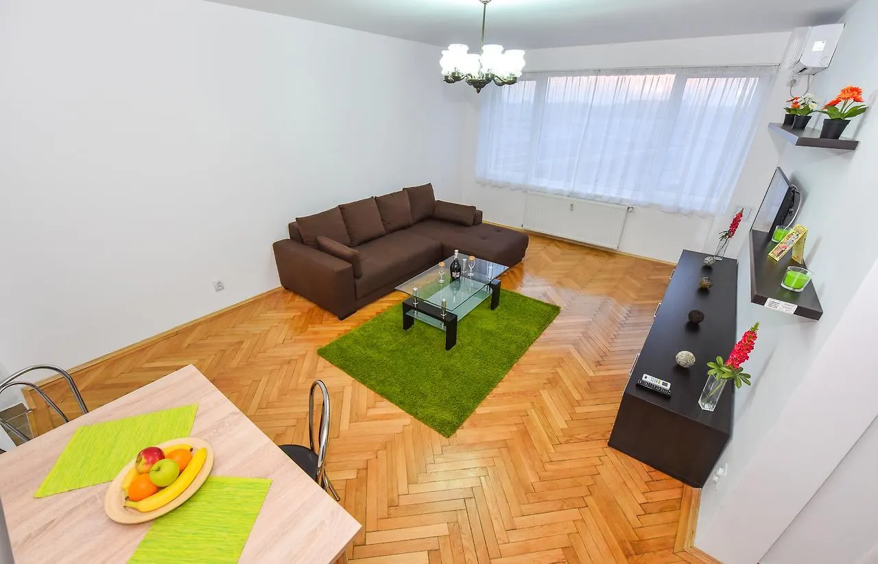 Sala Palatului Tower View Bucharest